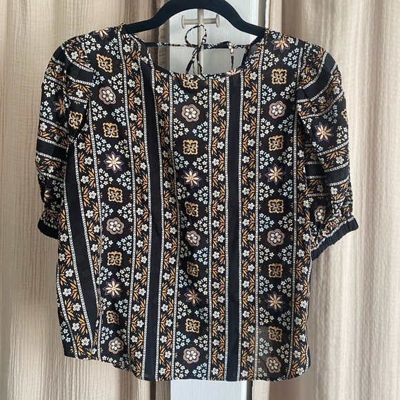 Ann Taylor Tops - NWT Ann Taylor Blouse- XS PETITE